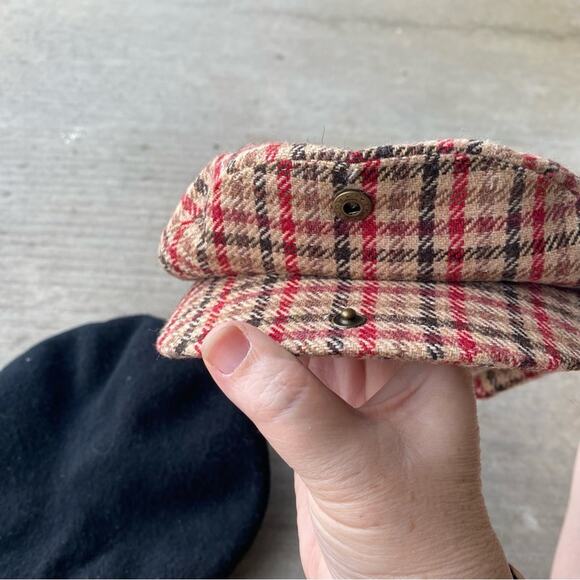 Lot of 2 paperboy hats docker black and red and tan plaid Burton hat vintage - Picture 12 of 12